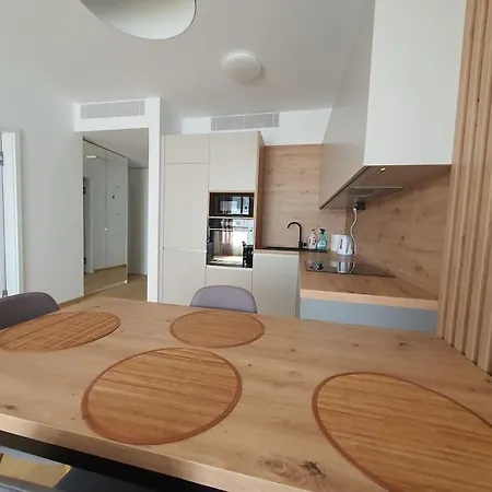 Modern With Garage Parking Apartment Bratislava